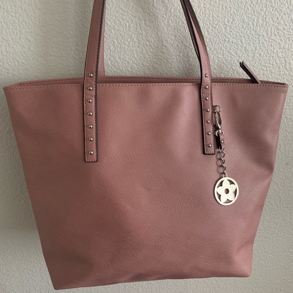 Purse 👛 with FREE SHAWL😌